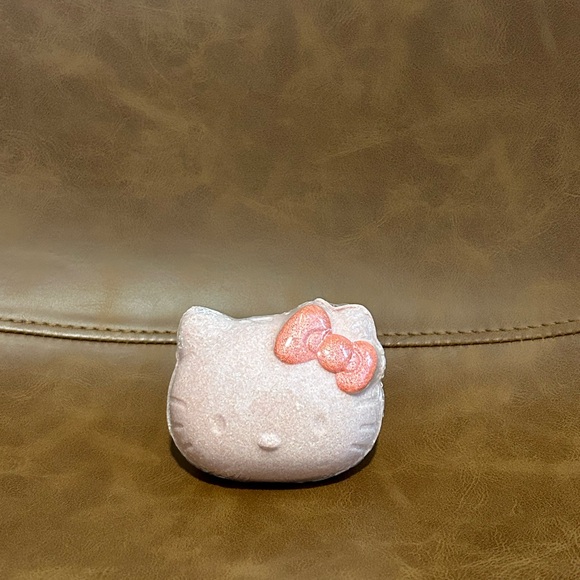 Hello Kitty Bundle (NWT) - Picture 3 of 9